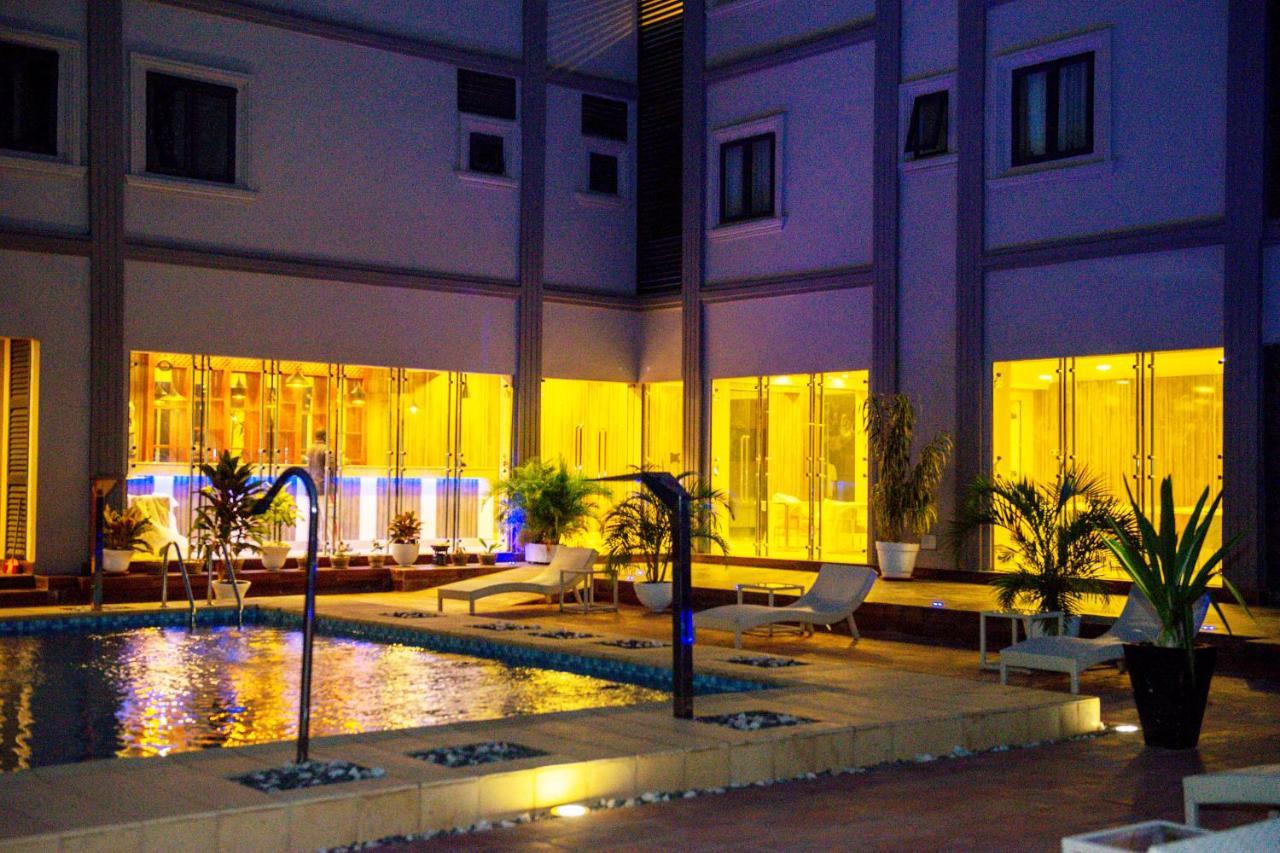 El Doria Hotel Baguida Exterior photo